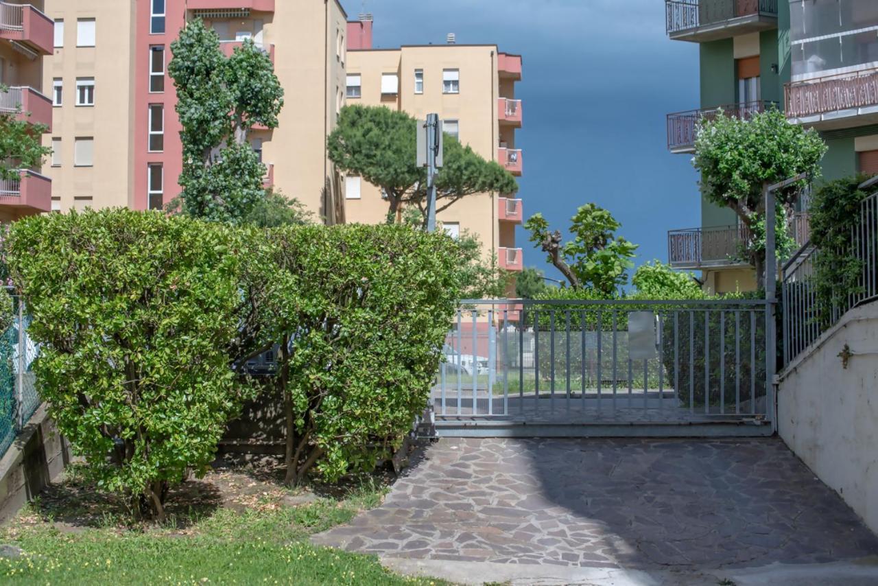 Viola Lido Adriano Exterior foto